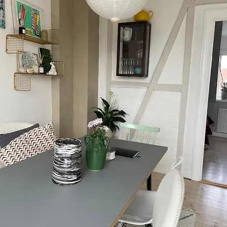 Apartment Charming City 2br Oasis *